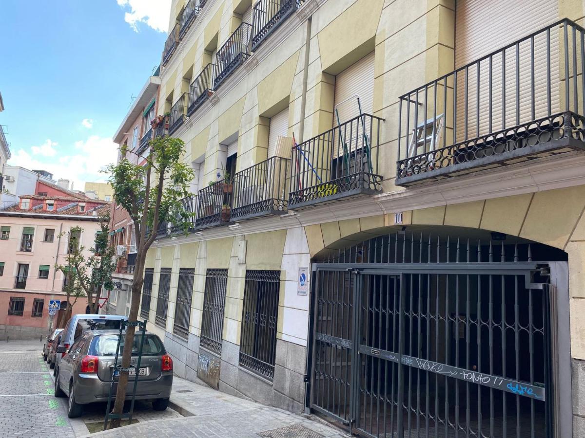 Centro Barrio Embajadores 01 マドリード エクステリア 写真