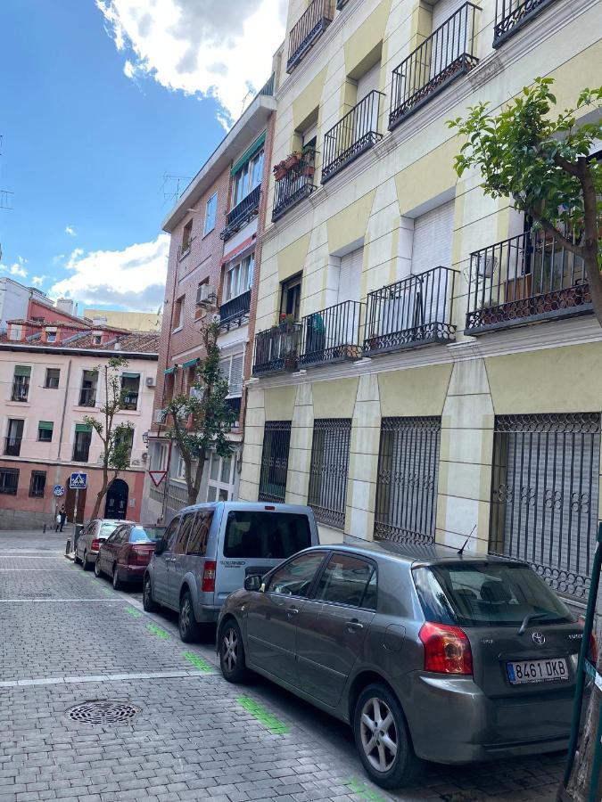 Centro Barrio Embajadores 01 マドリード エクステリア 写真